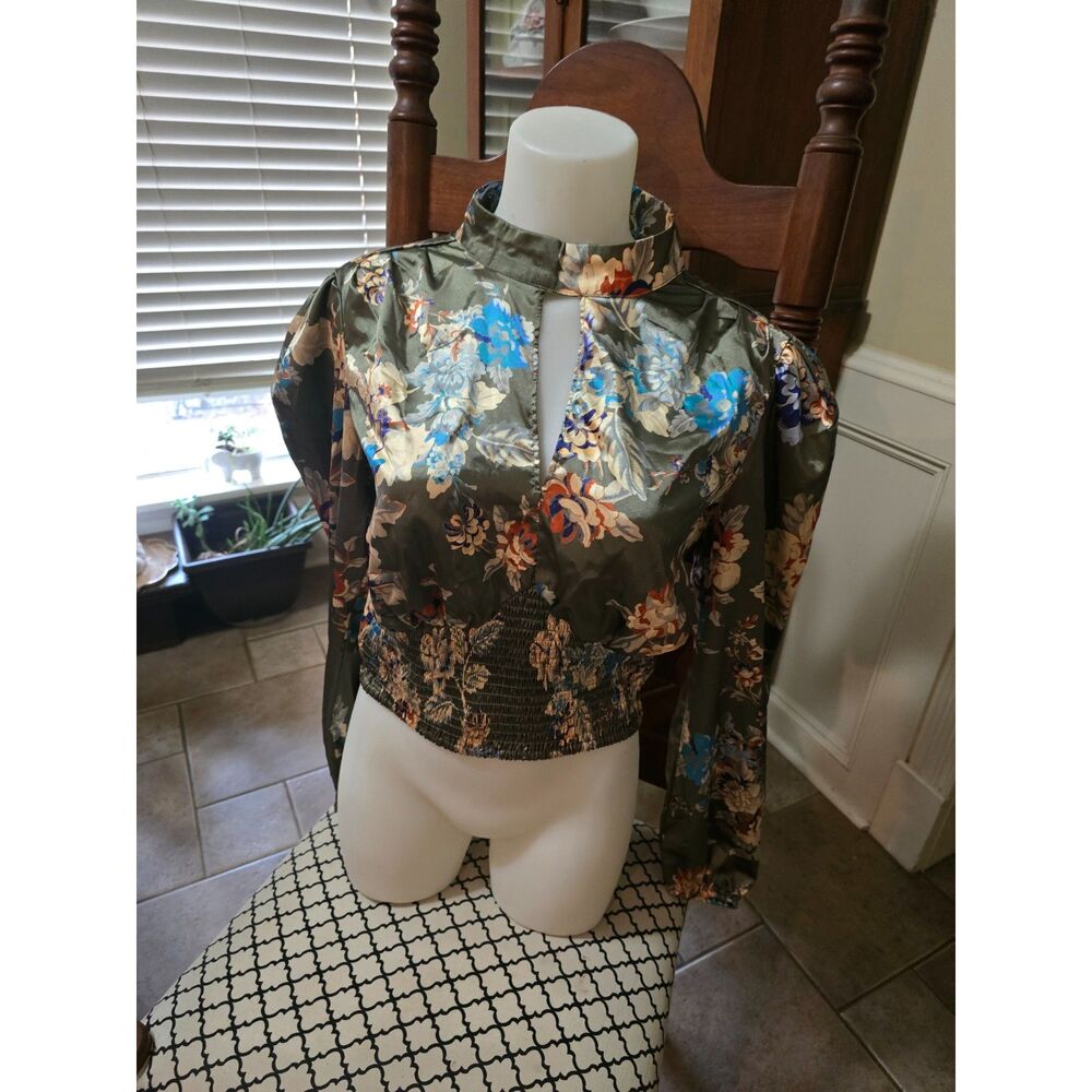 Cabrera Mock Neck Guess Floral Green Smocked @ Waist Long Puffed Sleeves Top SZM